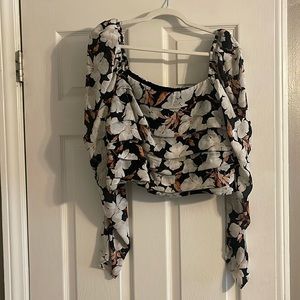 Abercrombie Long Sleeve Floral Cropped Blouse